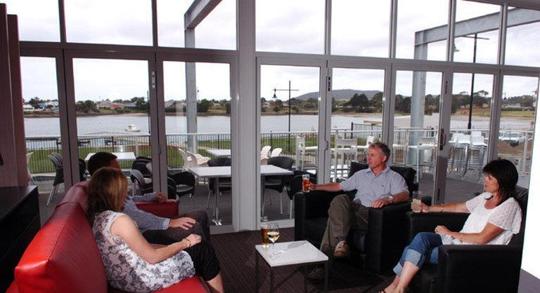 York Cove Hotel George Town Restaurant bilde
