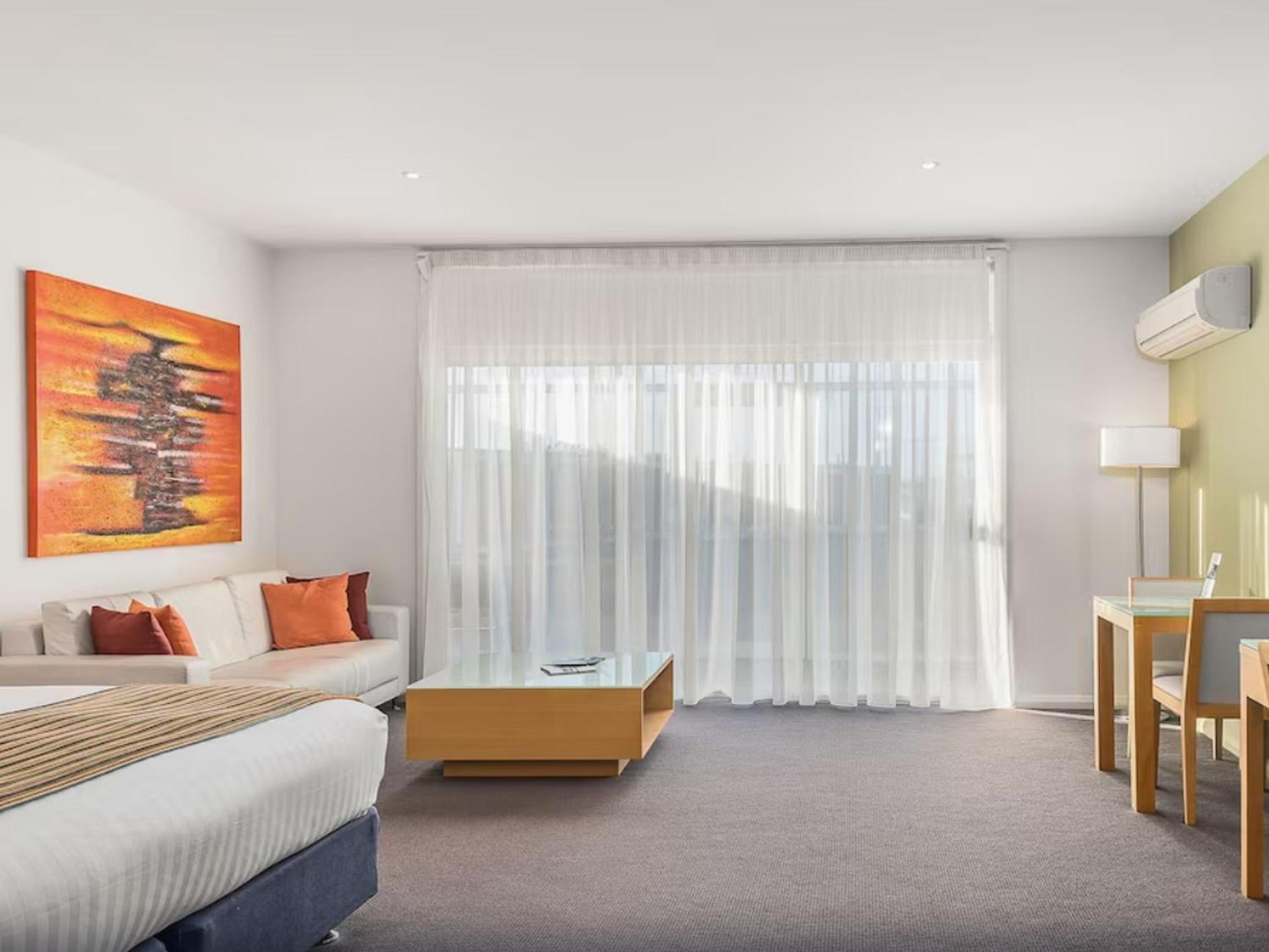 York Cove Hotel George Town Eksteriør bilde